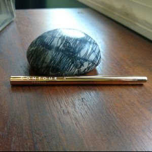 Contour Lip Pencil in Stud